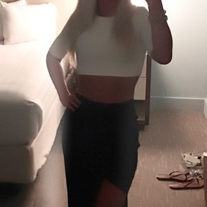 BCBGMaxazria XS White Crop top, super stretchy! Worn 1x